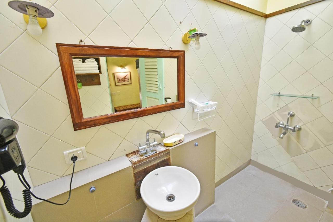Hotel Villa Des Gouverneurs ポンディシェリ エクステリア 写真