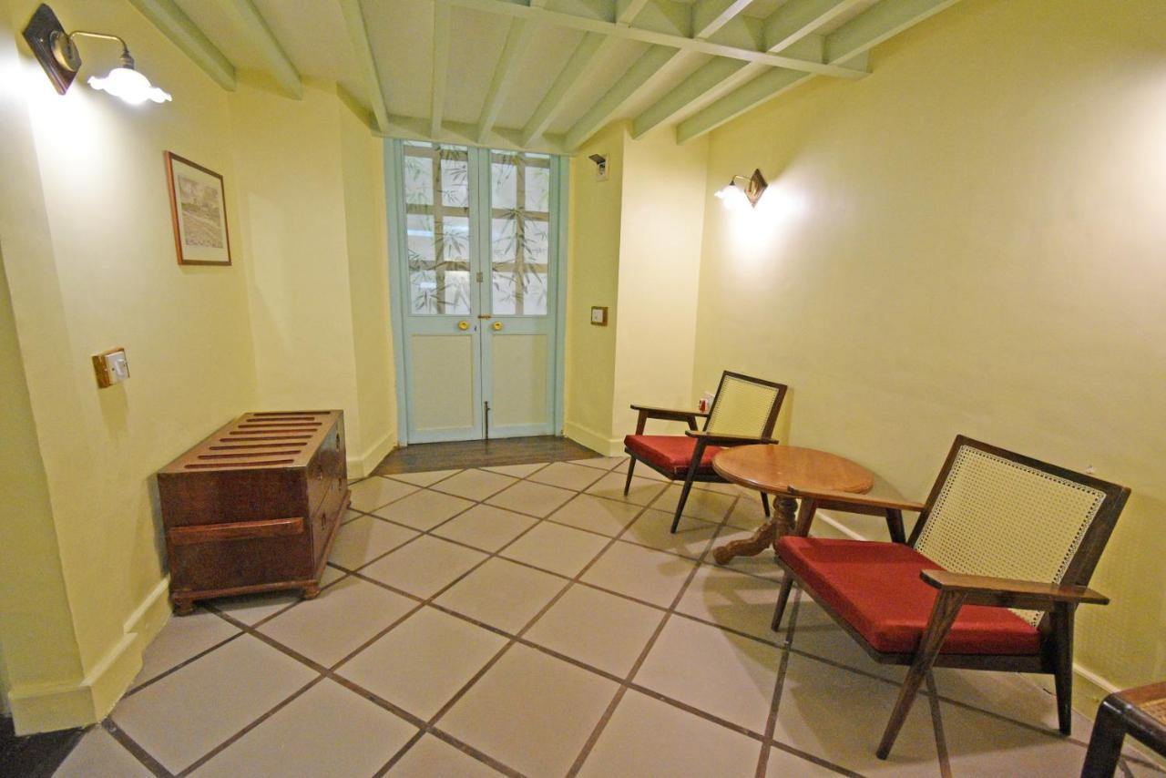 Hotel Villa Des Gouverneurs ポンディシェリ エクステリア 写真