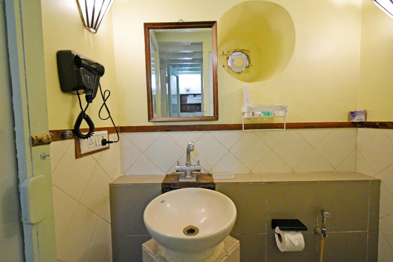 Hotel Villa Des Gouverneurs ポンディシェリ エクステリア 写真